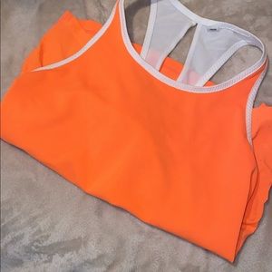 New balance workout top